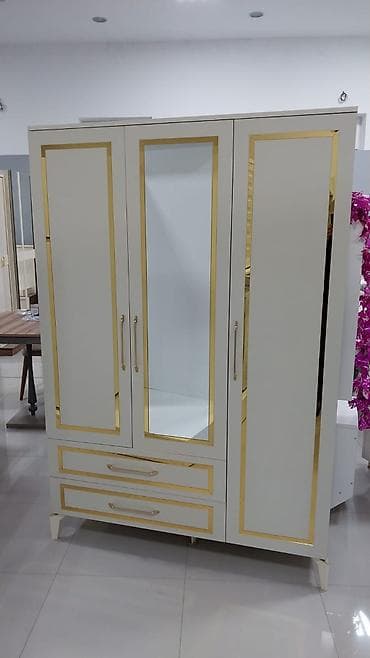 işkaf: Dolab fabrik istehsalidir En 135 sm Hundurluk 2m Derinlik 47 sm — 1