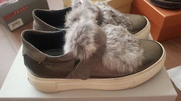 женские кеды сникерсы: Размер: 37.5, Б/у — 6