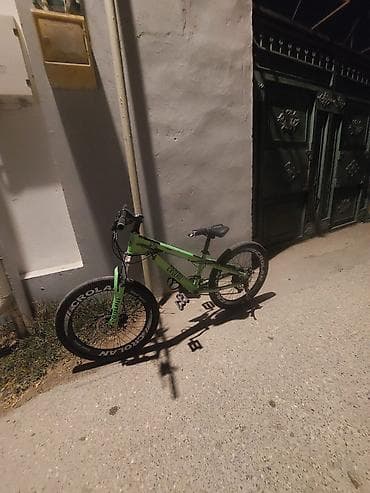 Yaşıl rəngli dağ velosipedi - Güclü alüminium tipli çərçivə