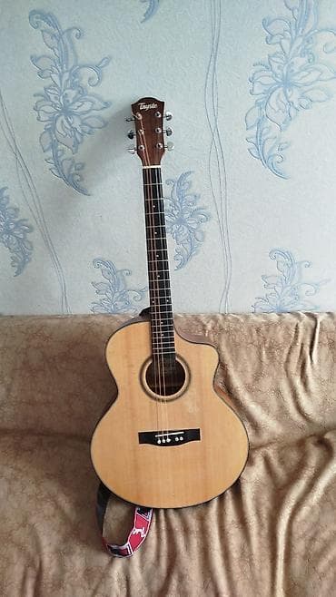 gitara simi: 400m akustik gitara isdiyen əlaqə saxlasin ciddi alıcıya endirim — 1