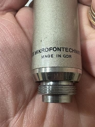 qarmon mikrafonu: RFT (VEB Mikrofontechnik) MKD seriyalı kiçik diafraqmalı mikrofon — 1