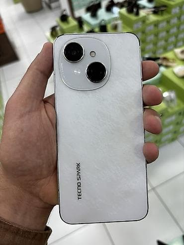 iphone plus 7: Tecno Spark, rəng - Ağ — 1