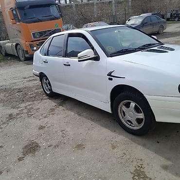 benve ef 30: Vosvagen.polu.1996 masin yaxsi vezyetdedir barter var usde pulnan — 2