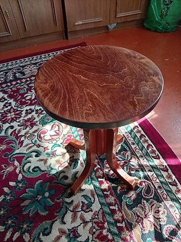 Dairəvi taxta kofe/çay masası - Material: tam ağac (cəlbedici ağac — 1