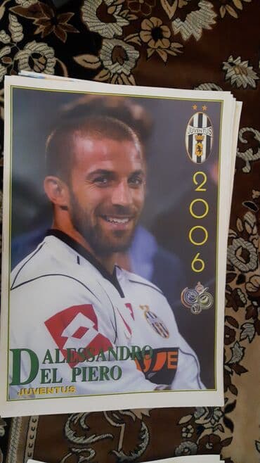 ustunde gerb olan qepik: İtaliya futbolu şəkilləri — 22