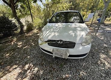 e motor: Hyundai Accent: 1.4 l | Sedan — 3