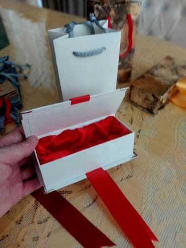 ətir qutusu: Gözəl və keyfiyyətli hədiyyəlik ətir qutuları. Əl İŞLƏRİDİ. Özümüz — 20