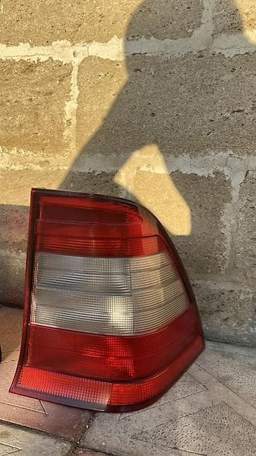 bmw x5 e53: W202 furqon madeline arxa stop ideal veziyyetdedir uzerinde çat,cızığ — 3
