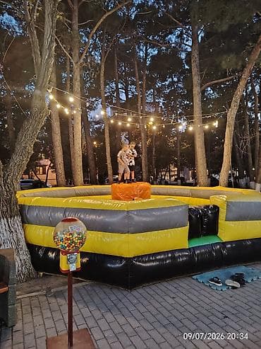 satt: Uşaqlar üçün şişmə atraksion .Veziyeti ela 3 sezon yeni cəmi 9 ay — 4