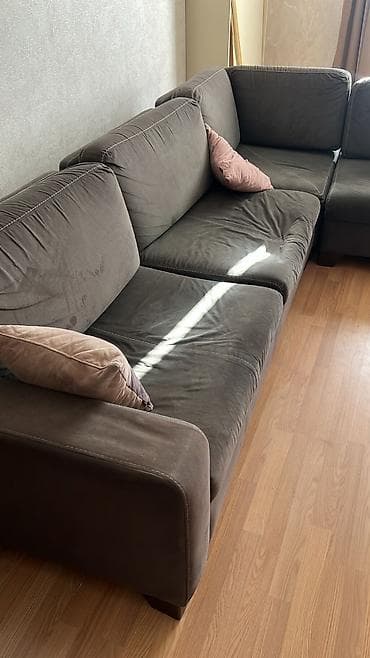 islenmis kunc divanlar: Künc divan, İşlənmiş, Açılmayan, Bazasız, Vеlur parça, Çatdırılma yoxdur — 2