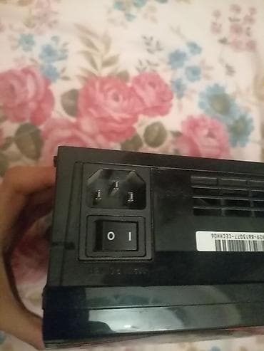 playstation 3 satiram tecili: Salam bu plastation 3dür üsdünde her şeyi verilir 2dene pult var — 3