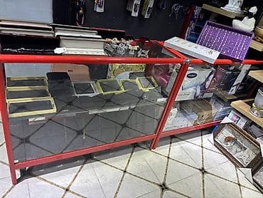 Real alıcıya endirim var. 4 ədəd vitrindi Şüşə vitrin stendləri – — 3