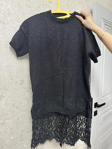 Plaşlar: Qadın geyim dəsti – 3 fərqli tunika/kofta 1) Qara fonlu, rəngarəng — 4