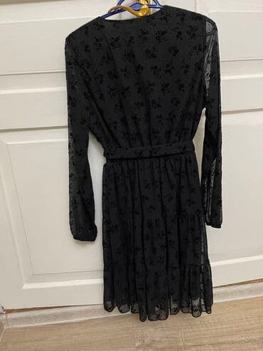 8 mart gulleri: Platye. Razmer M — 6