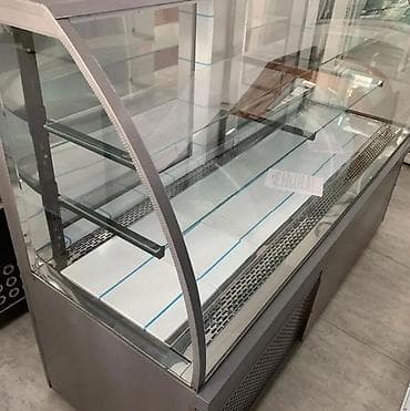 Vitrin soyuducu. 650azn. yenidir istifadə edilməyib. Baha alinib