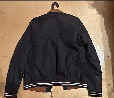 Toy paltarları və aksesuarları: - Məhsul: Kişi gödəkçə - Brend: Zara Man - Rəng: Tünd nefti/mavi — 7