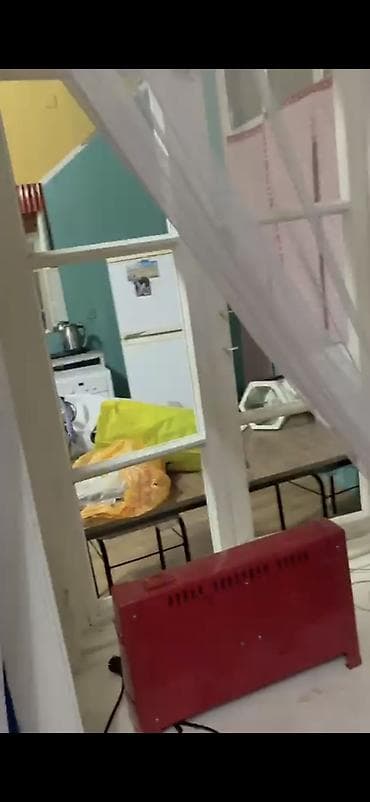 tap.az oguz: 2 otaqlı studiya tipli mənzil – mebellə və texnika ilə.Bir nəfər oğlan — 2