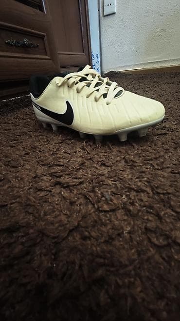 nike corab: Nike Tiempo (original) Bej rəngdə. professional modeldir. Tbilisi — 1
