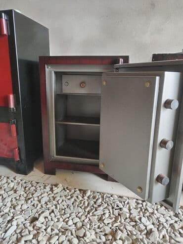 seyf: Seyf Türk zavod malı . Super veziyyetde. Yanmayan oda davamlı. İçi — 9