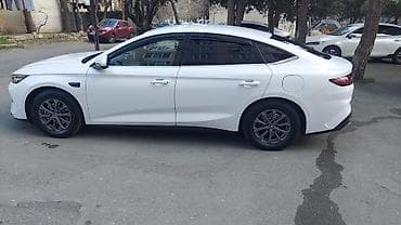 aga servis: Arenda Arenda Arenda YD hybrid/elektrik sedan və Changan UNI-Z — 9
