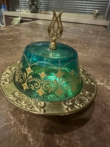 şirniyyat qablari: Tort və şiriniyyat qabı, rəng - Qızılı, Şüşə — 1