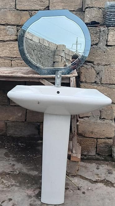 Moyka guzgu krant dest sekilde 40 azn satilir‼️unvan xirdalan 3247