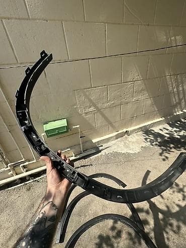 4 teker: Məhsul: Avtomobil üçün təkər qövsü (fender flare) dəsti Tərkib: 4 — 1