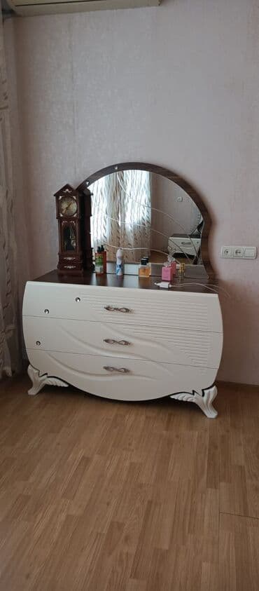 Divan və kreslo dəstləri: İkinəfərlik çarpayı — 3