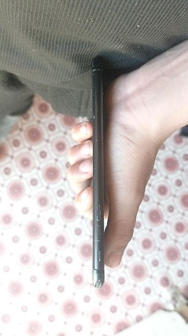 i̇phone telefon: IPhone 7 Plus, 128 GB, Qara, Barmaq izi — 2