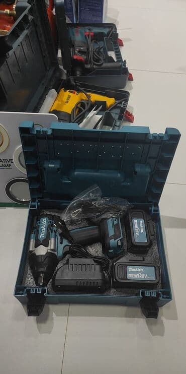 двери бу: Makita fırçasız açar dəsti. Bu dəstə açar, iki batareya və bir — 1