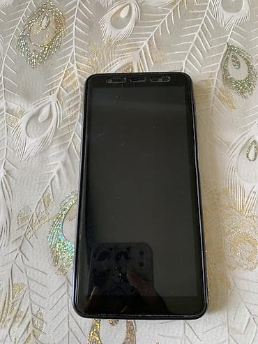 honur telefon: Samsung Galaxy A7 2018, 64 GB, rəng - Qızılı, İki sim kartlı — 1