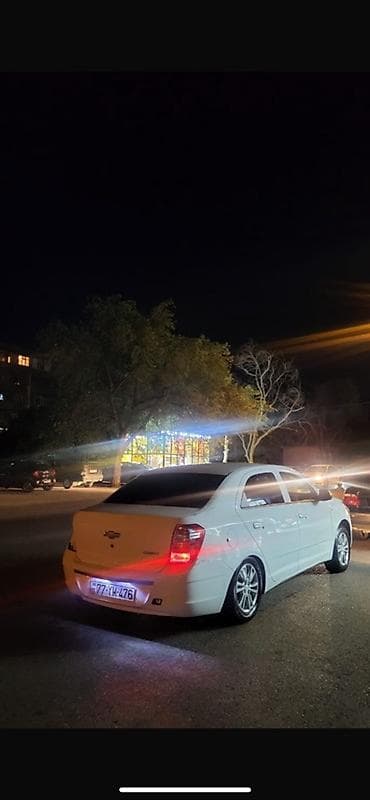 kreditle vaz 2107: Chevrolet Cobalt sedan, ağ rəng 32ay qalp 570 manat matorda karapkada — 1