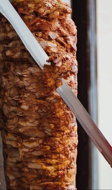 dönər əti sifarişi: Məhsul: Odun közündə bişən ət dönər Xüsusiyyətlər: - Şaquli şişdə — 13