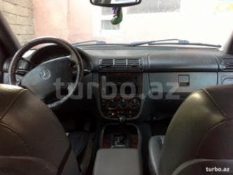 Mercedes-Benz ML 320: 3.2 l | 1999 il Ofrouder/SUV — 2