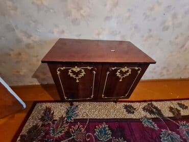 akasiya ağacı: Təknəfərlik çarpayı, Komod — 2