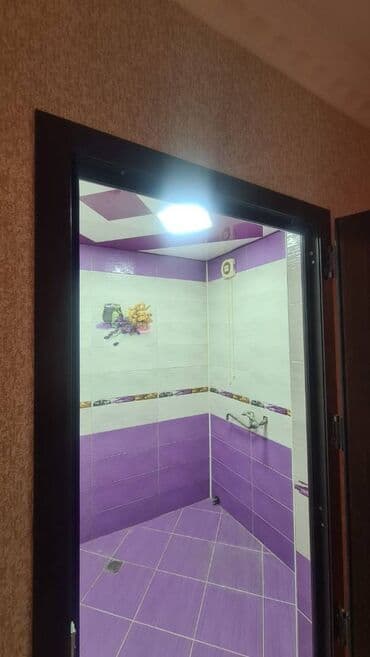 ucuz evler xirdalanda: Bakı, 2 otaqlı, Köhnə tikili, m. Xalqlar Dostluğu, 50 kv. m — 8