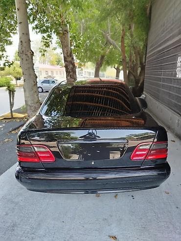 Продажа авто: Mercedes-Benz E 220: 2.2 л | 2000 г. Седан — 2