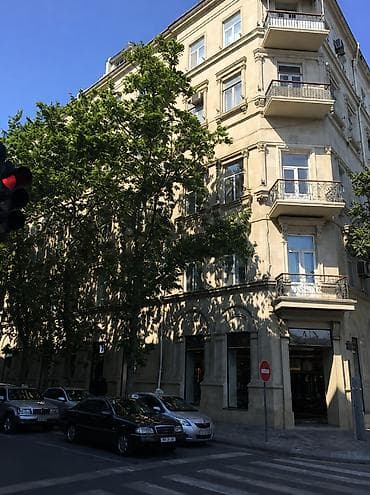 Bakı, 3 otaqlı, Köhnə tikili, 75 kv. m