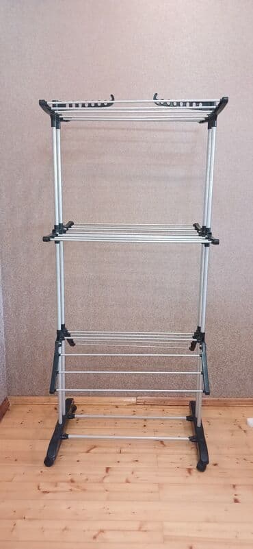 сушилка для одежды: Yüksək Keyfiyyətli 3 Mərtəbəli Təkərli Paltar Asanı Yenidi Məhdud — 1