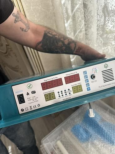 İnkubatorlar: Tam avtomatik yumurta inkubatoru - İdarəetmə paneli: LED ekranlar – — 3