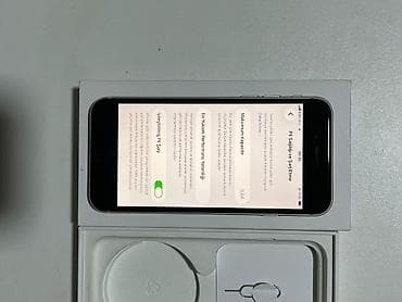 iphone 11 white: IPhone SE 2022, Gümüşü, Barmaq izi — 3