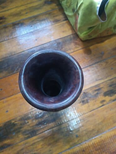 Sandıqlar: Gül qabl. Təmiz kramika

Unvan yeni yasamal — 2