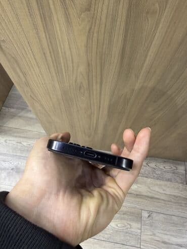 iphone 1 almaq: IPhone 16 Pro, 128 GB, Qara, Face ID — 8