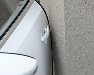 qapi ustu naves: Avtomobilinizin qapı kənarlarının qoruyucusu. Qara rengi var.Uzunlugu — 4