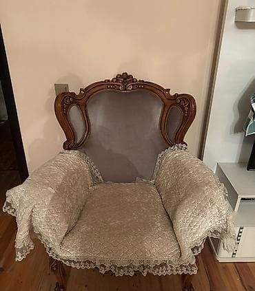 Divan və kreslo dəstləri: İşlənmiş, Klassik divan, 2 kreslo, Divan, Bazasız, Açılmayan — 2