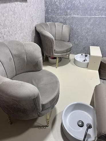 qadin salonu ucun moyka: Gözəllik salonunun daxilində ayrıca otaq icarəyə verilir. Şəkillərdə — 1