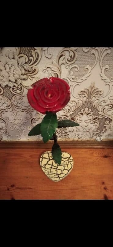 parta şəkilləri: Başlıq: Dekor gül – əl işi. Üzərinə hədiyyə edəcəyiniz adamın adı — 1