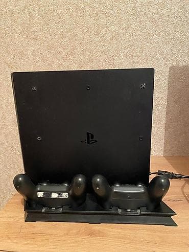 ps3 ps4: Sony PlayStation 4 Pro 1TB komplekti - Konsol: PS4 Pro (jet black) — 3