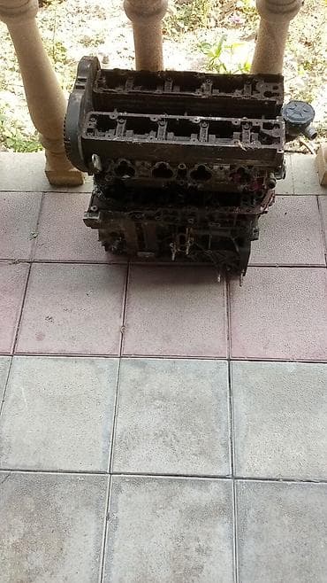 Mühərrik bloku və silindr başlıqları dəsti - Avtomobil mühərrikinin — 1