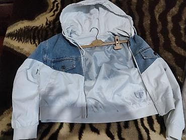 cins kurtkalar: Yüngül qadın gödəkçəsi – qarışıq materiallı (denim + parça) dizayn - — 1